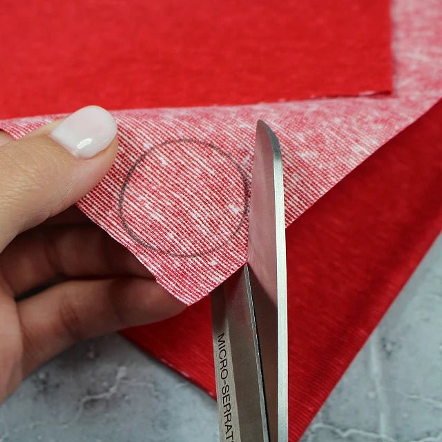 alt
Image with a hand press button-making machine – available from Charlotte's Fabrics