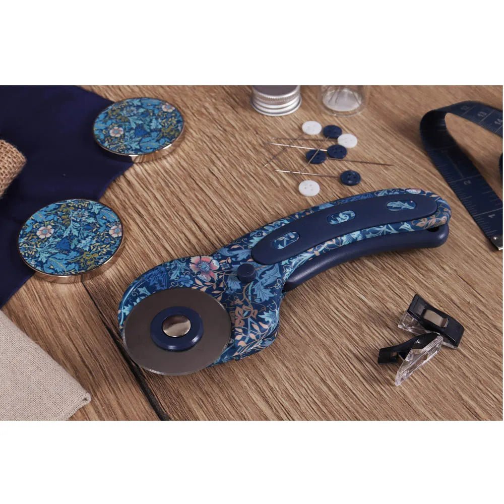 Image of a 45 mm rotary cutter with a floral pattern, Hobby Gift – available at Charlotte's Fabrics