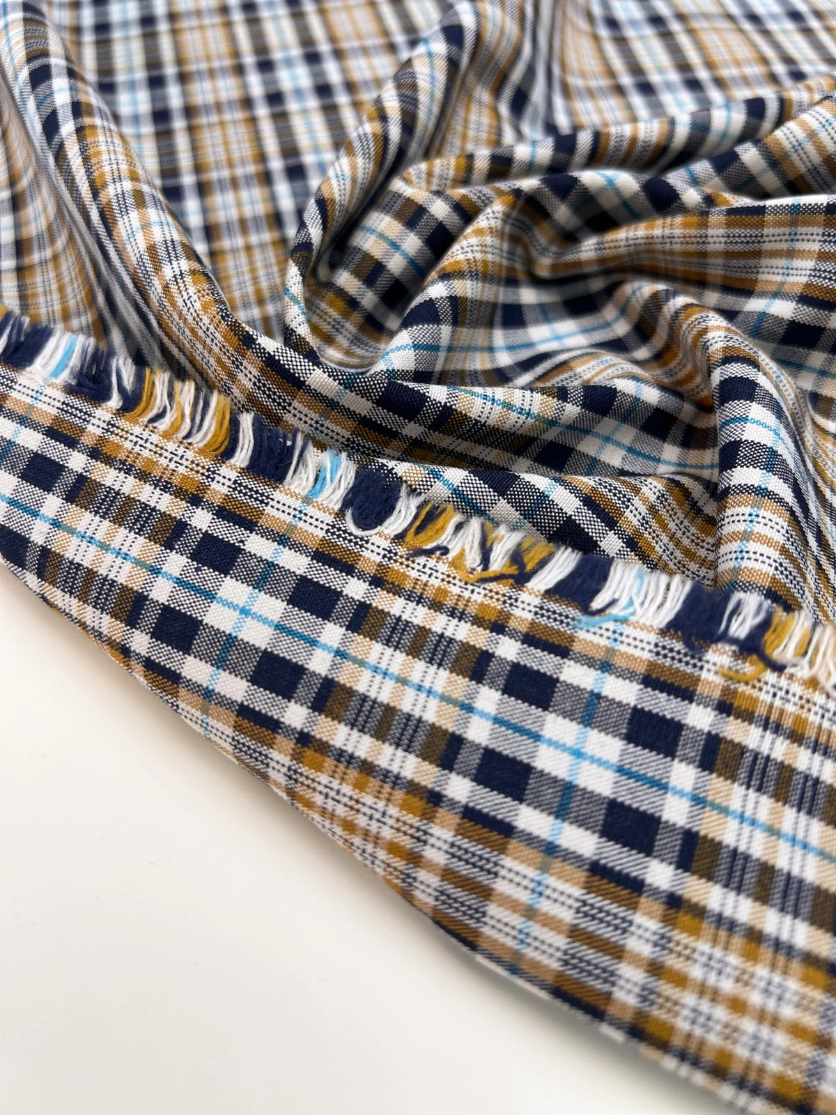 Image of checkered cotton and viscose fabric with elastane in a multicolored pattern – Italy – available online at Šarlotes audumi