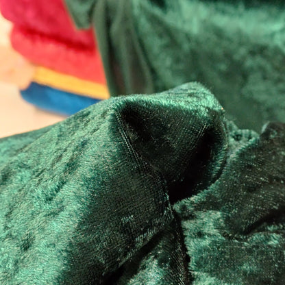 Velvet with a crinkle effect - emerald green 160 g/m²