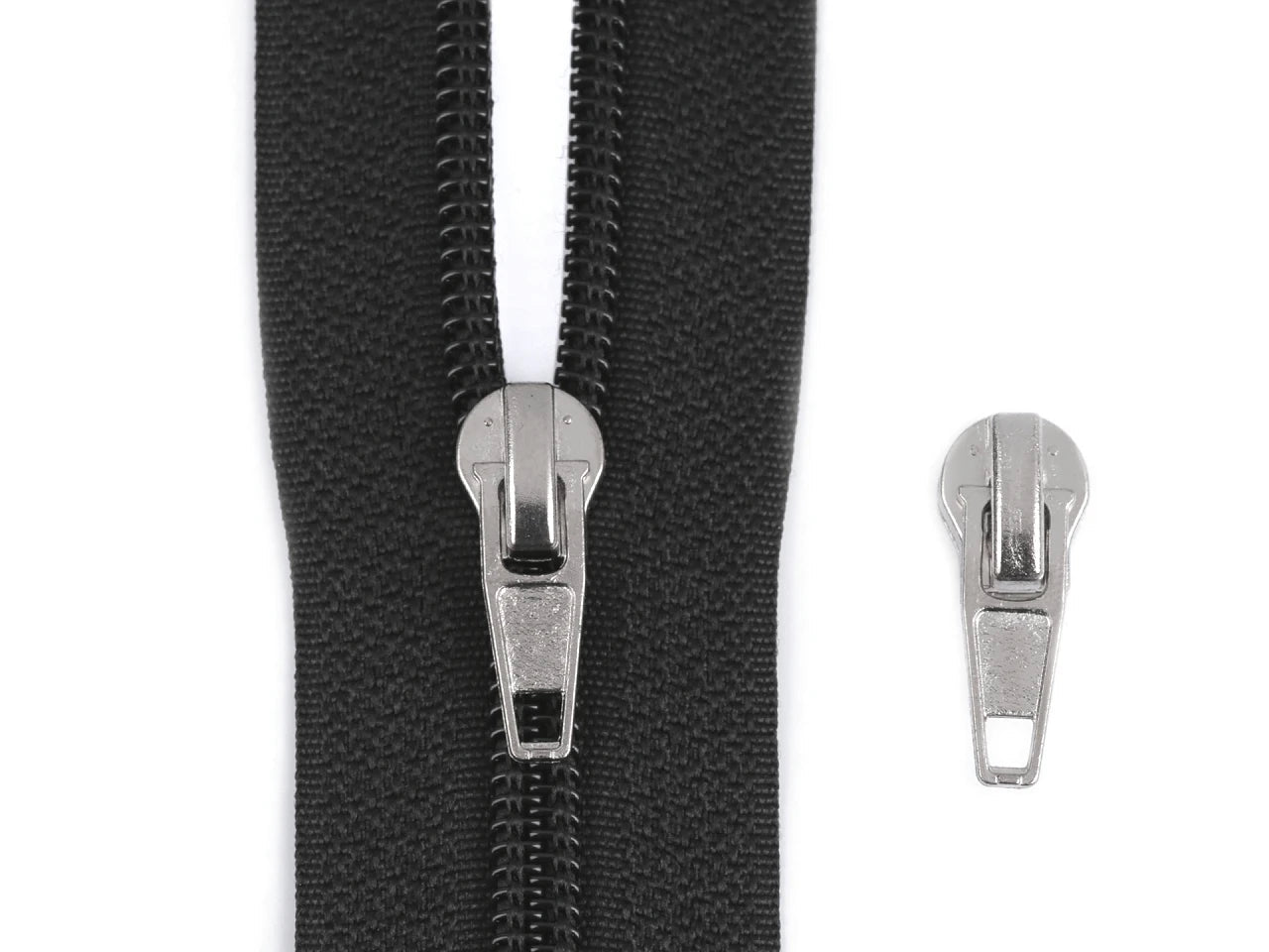 Image avec curseur pour fermeture éclair spiralée n°5, bateau, en tons variés – disponible chez Šarlotes audumi