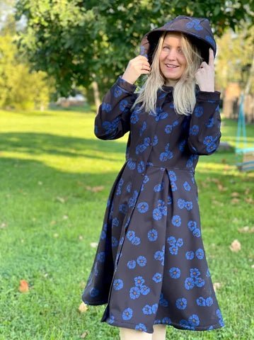 Image of blue floral softshell fabric – available online at Šarlotes audumi