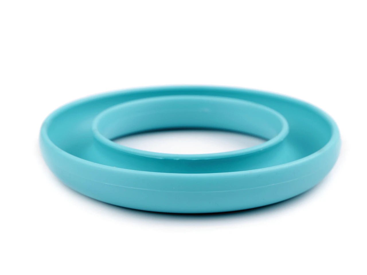 Image of a bobbin holder Ø13.5 cm – available at Charlotte Fabrics