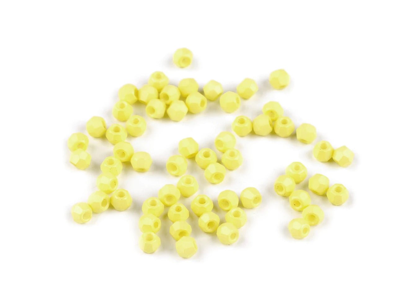 Perles de verre Ø4 mm 5 g – disponibles chez Šarlotes audumi