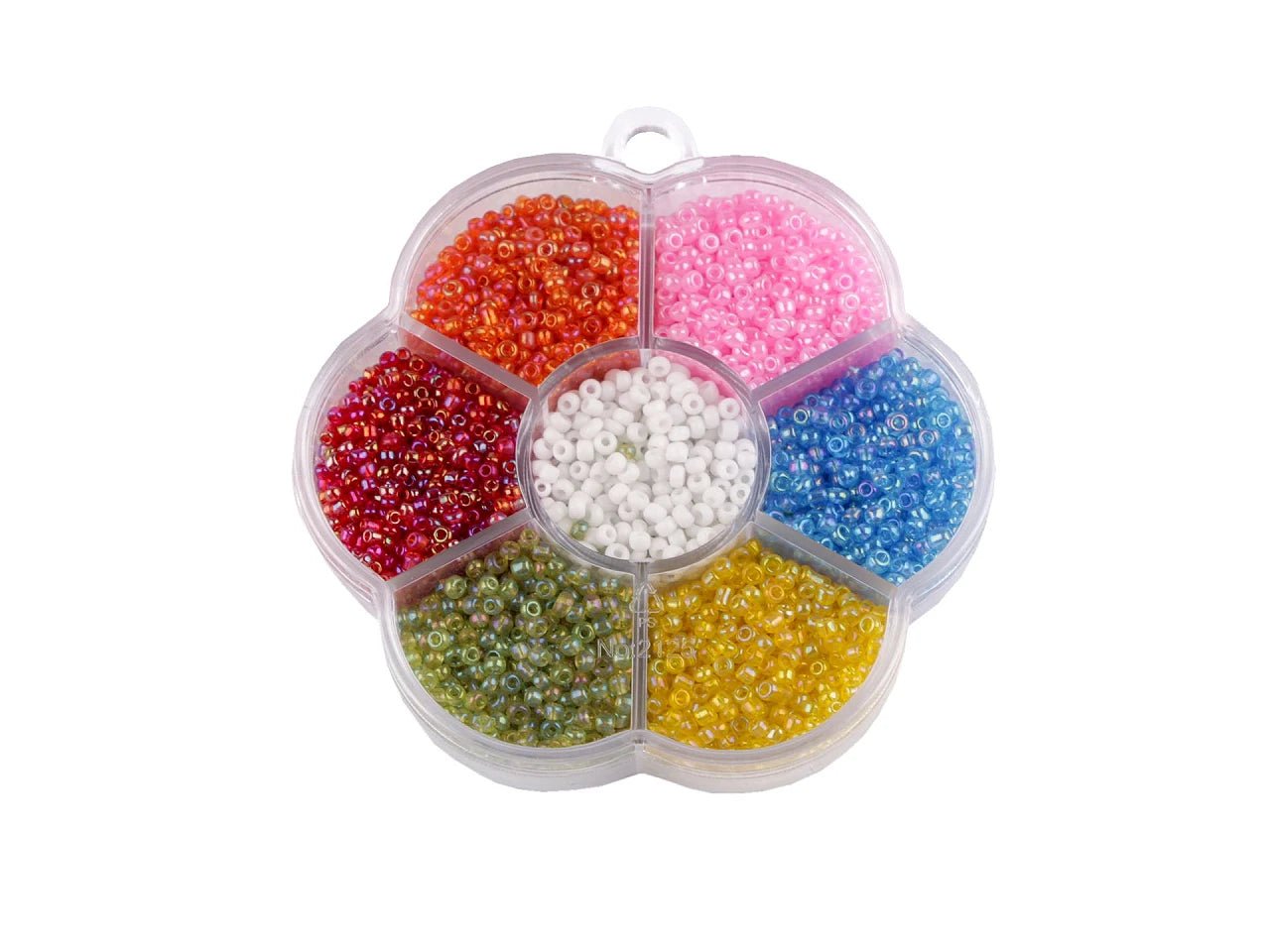 Ensemble de petites perles de verre pour la création de bijoux, en boîte – disponible chez Šarlotes audumi