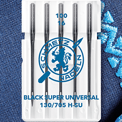 Image avec aiguilles universelles pour machine à coudre SCHMETZ BLACK SUPER UNIVERSAL–n°100 (5 pièces) – disponible chez Šarlotes audumi