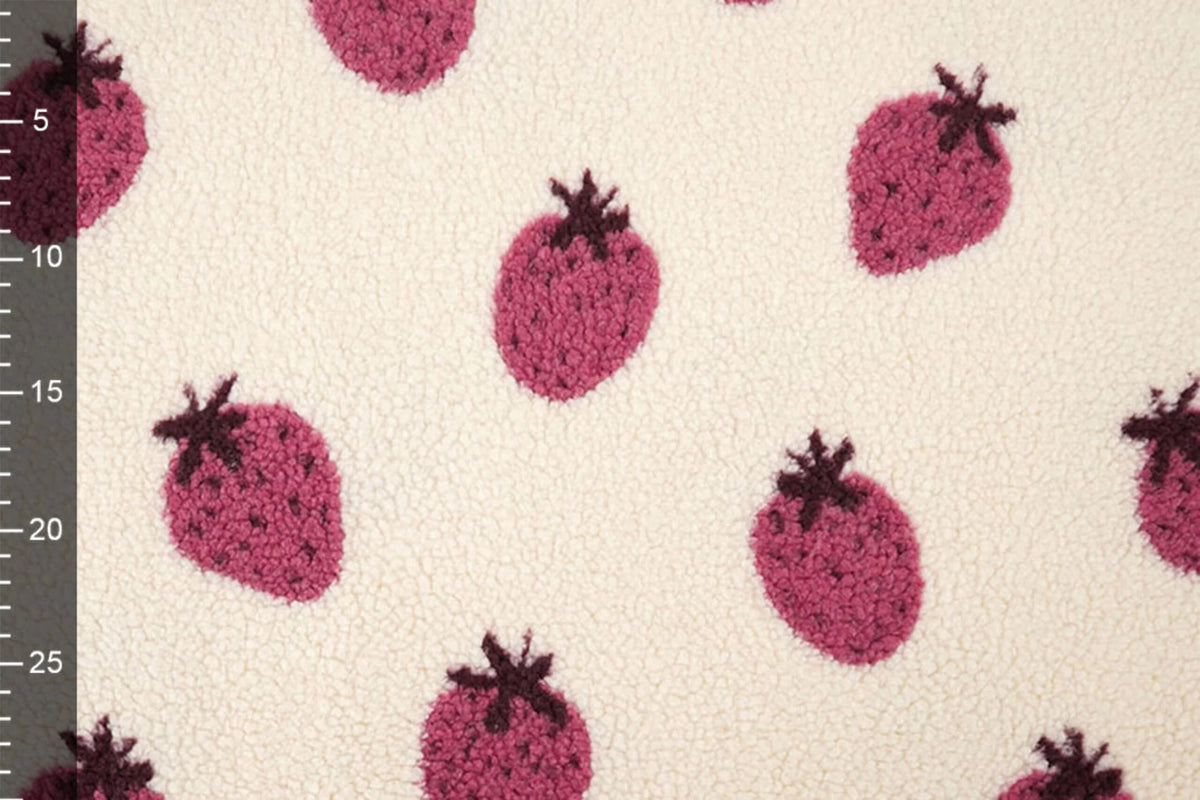 Teddy fleece strawberries – available online at Šarlotes audumi
