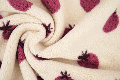Teddy fleece strawberries – available online at Šarlotes audumi