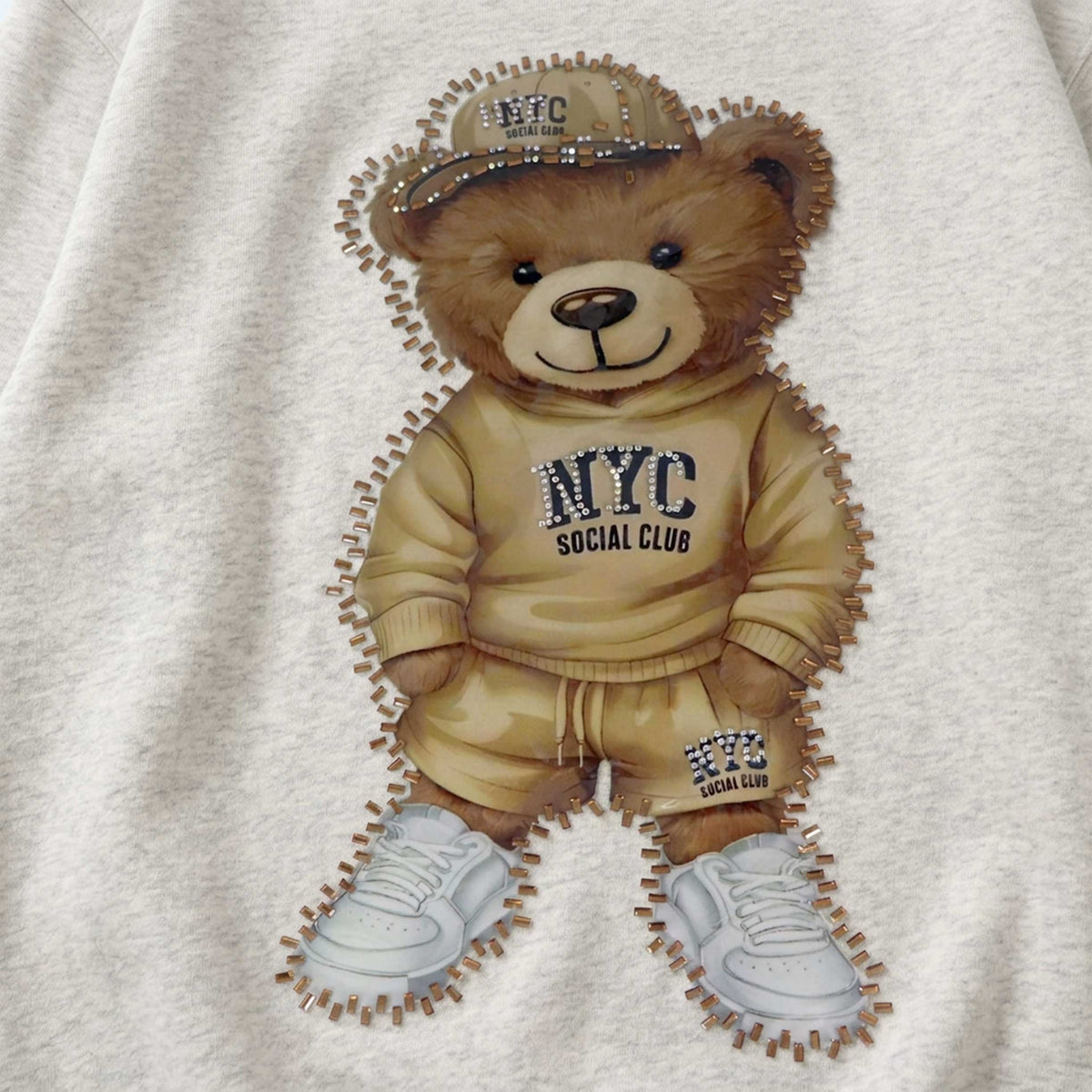 Image of heat-transfer applique “Bear with a Hat” – 29 × 15 cm – available online at Šarlotes audumi