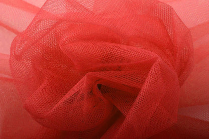 Image of stiff tulle – red| 100% nylon |20 g/m² 150 cm – available at Šarlotes audumi