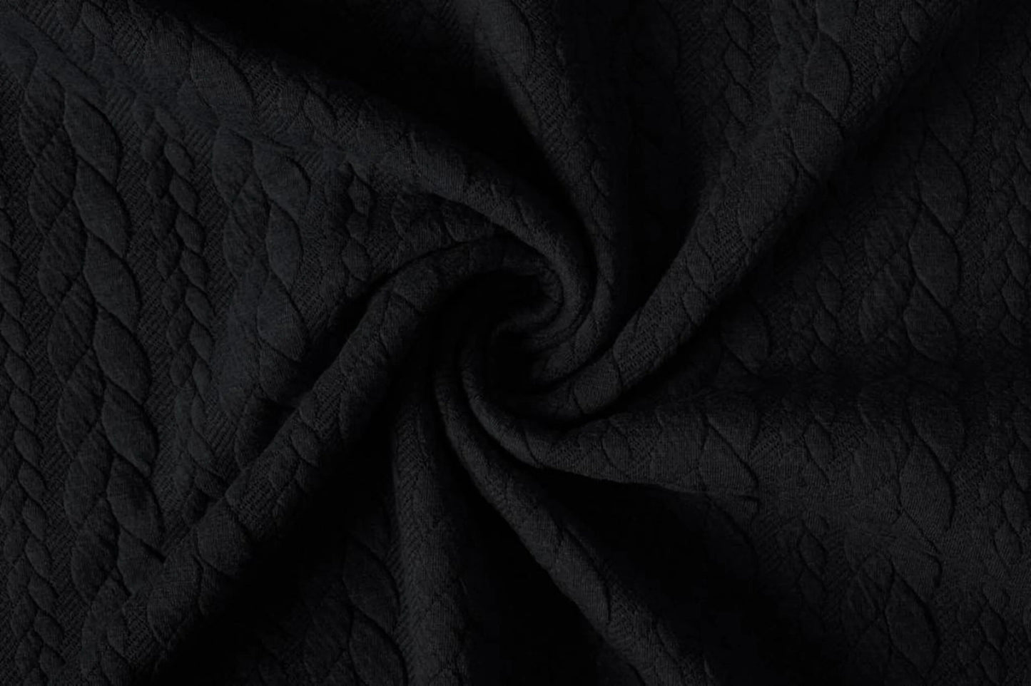 Tissu en maille à motif tricoté - tresses noires 340 g/m² – disponible chez Šarlotes audumi