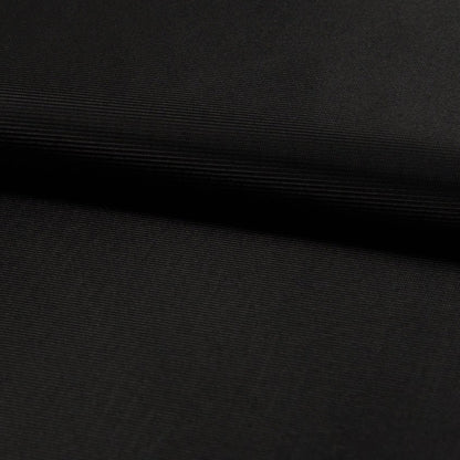 Image avec tissu de doublure en maille noir – disponible en ligne chez Tissus de Charlotte