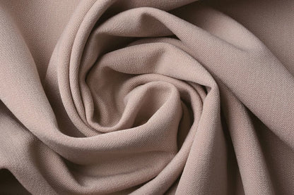 Viscose gabardine with elastane - powder pink 275 g/m²