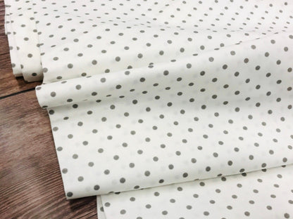 Tissu 100 % coton à pois gris sur fond blanc (4 mm) 130 g/m²