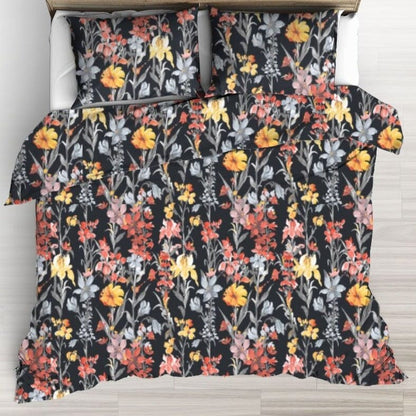 100% Baumwollstoff – rosa Blüten auf dunklem Hintergrund 125 g/m²