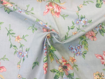 100% Cotton fabric - flowers and light gray 130 g/m²