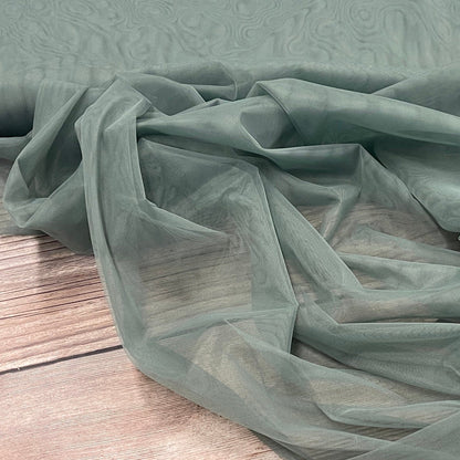 Tulle ultra doux, vert menthe foncé 25 g/m²